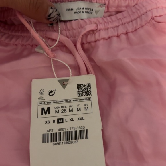 Zara Pink Cropped Lace Up top with Satin Flowy Pant Set - Picture 3 of 5